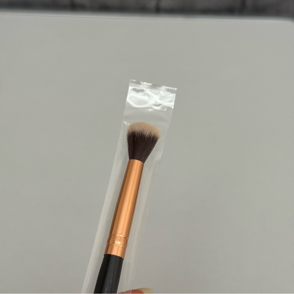 Morphe | Makeup Brushes Set with Copper and Black Handles , New - Picture 5 of 8